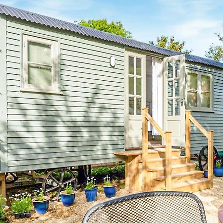 Fig Tree Shepherds Hut Bridport Exterior foto
